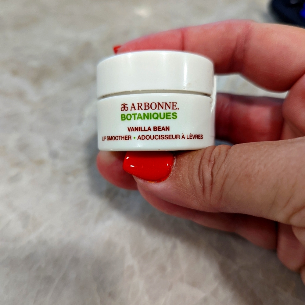 Arbonne vanilla bean lip scrub